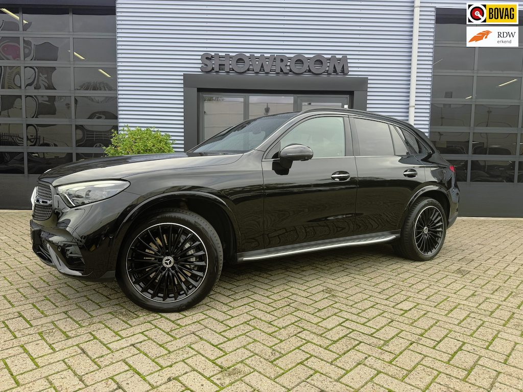 Mercedes-Benz GLC 300e 4MATIC AMG Line PANO|LEDER|MEMORY|360CAMERA|ACC|STANDKACHEL|APPLECARPLAY|20INCH