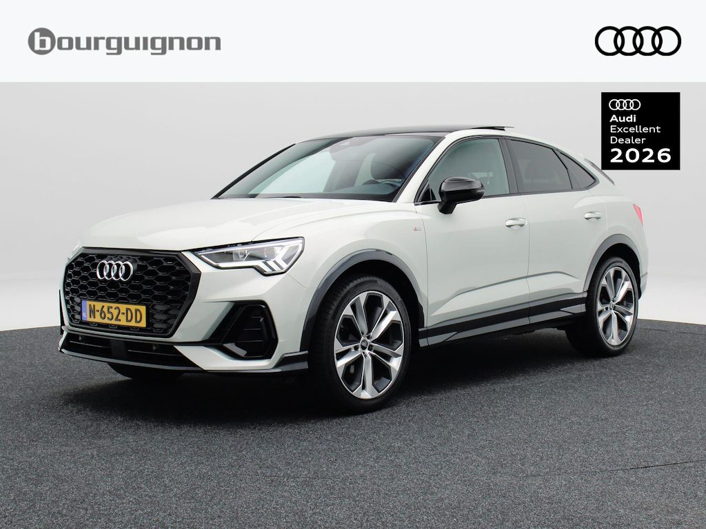 Audi Q3 Sportback 35 TFSi 150 Pk Automaat S line | Stoelverwarming | Panorama dak | Leer | Climatronic | Carplay | 20 Inch | 54.879 Km !!
