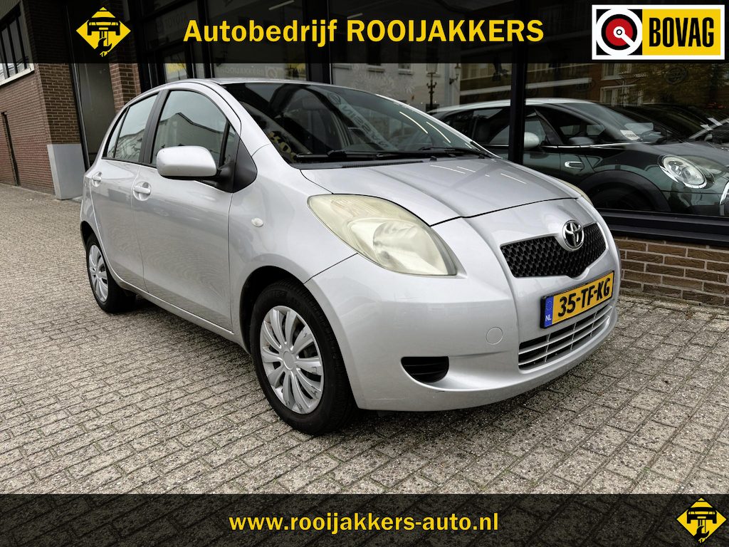 Toyota Yaris 1.3 VVTi Sol