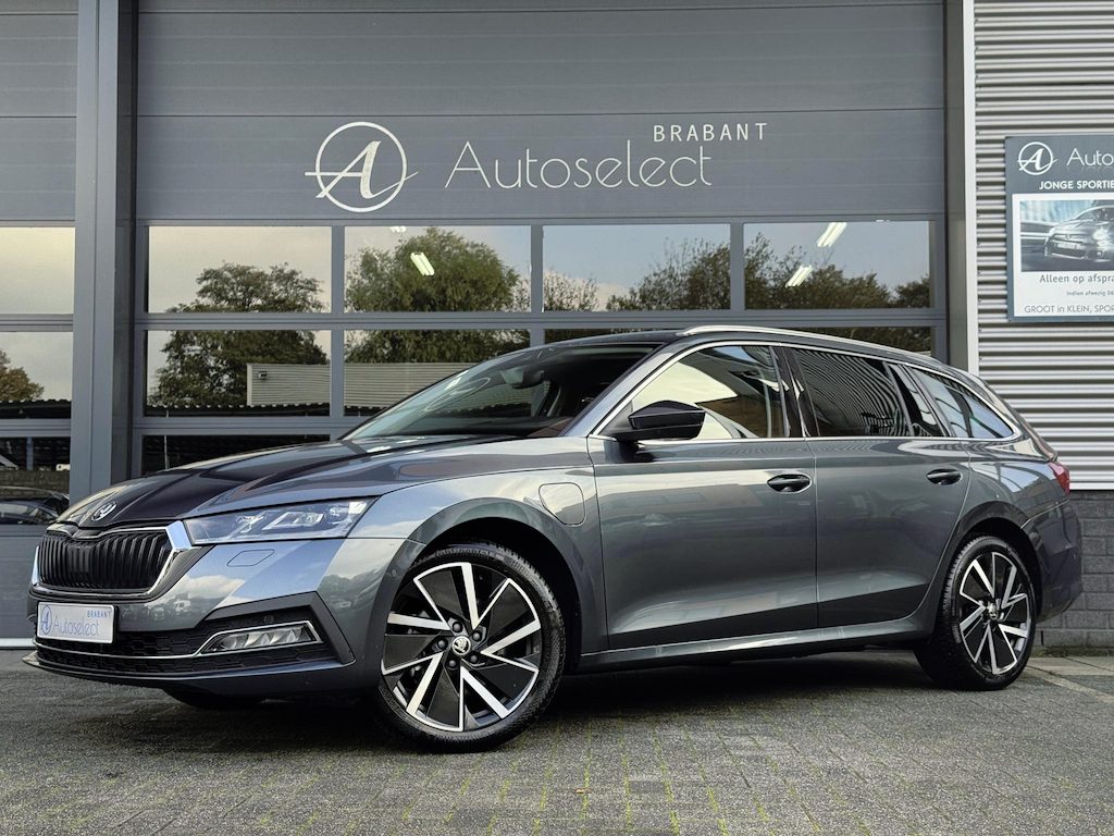 Skoda Octavia Combi 1.4 TSI iV PHEV Business Edition CarPlay | Camera | 18″