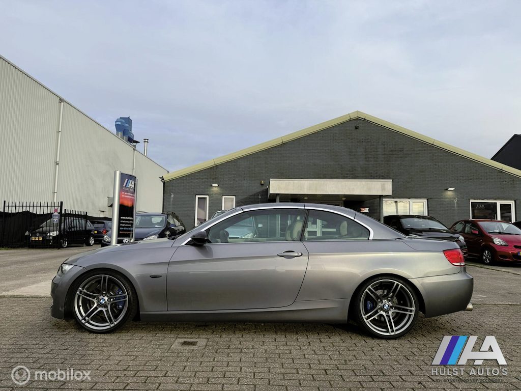 BMW 3-Serie Cabrio 325i 3.0 High Executive M pakket - 19 Inch - Automaat