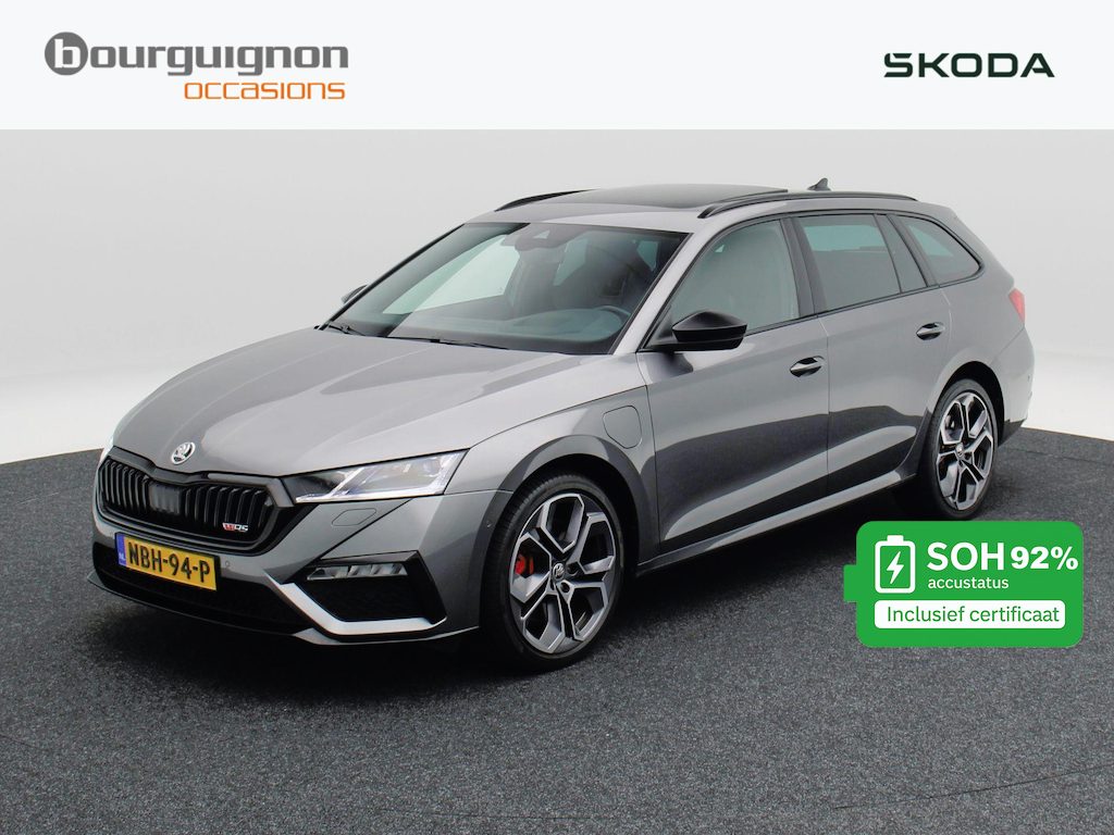 Skoda Octavia Combi 1.4 TSi 245 Pk Automaat RS iV PHEV Business | Stoel/Stuurverwarming | Panorama dak | Camera | Adaptive Cruise | Navigatie | 19 Inch | 85.395 Km !!