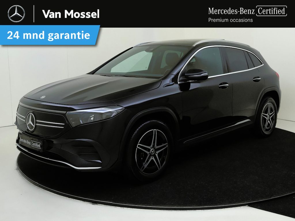 Mercedes-Benz EQA 250 Business Solution AMG 67 kWh Panoramadak / Keyless / Privacy Glass / Parkeercamera / Sfeerverlichting / Elektr. Kofferklep / Stoelverwarming