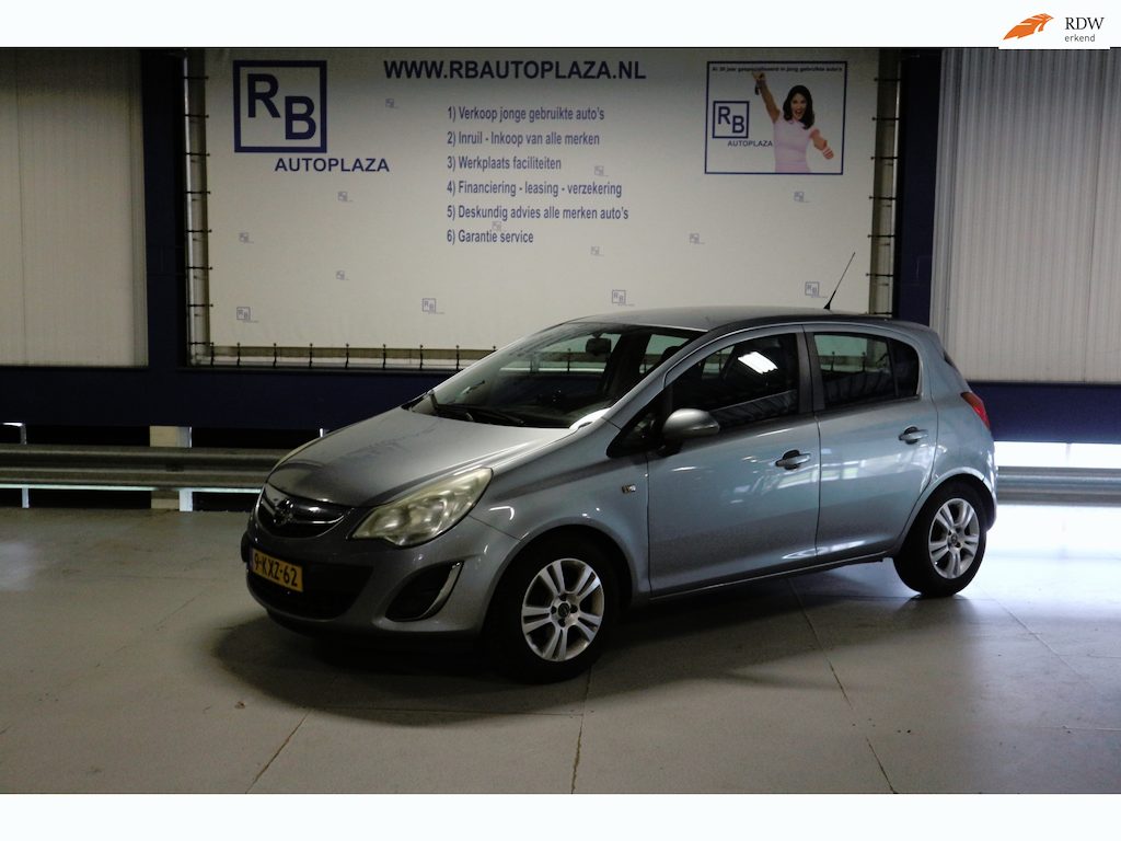 Opel Corsa 1.2-16V Cosmo / APK 10 - 2027 / AIRCO ! ! !