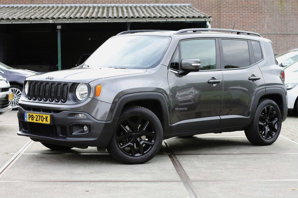 Jeep Renegade 1.6 E-Torq Night Eagle ll / NAP / Trekhaak / Navi / Airco