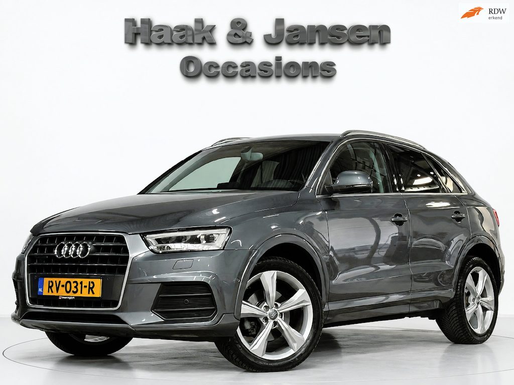 Audi Q3 2.0 TFSI quattro Sport Pro Line - Stoelverwarming - Camera -