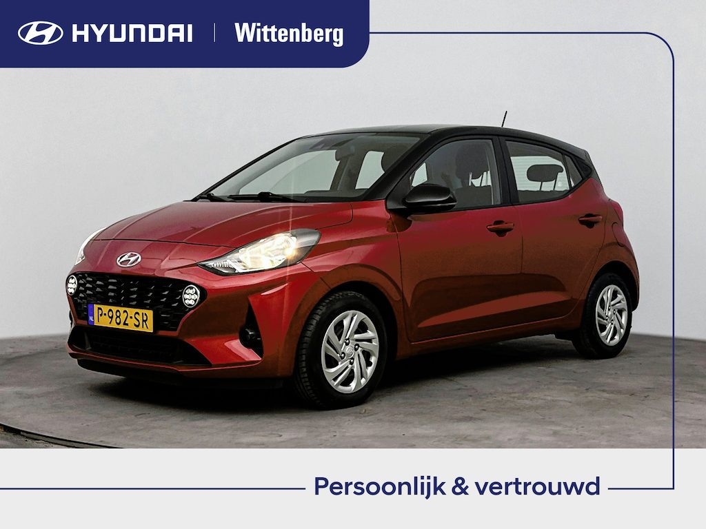 Hyundai i10 1.0 Comfort | Two tone | Navigatie | Camera | Cruise control | Airco |