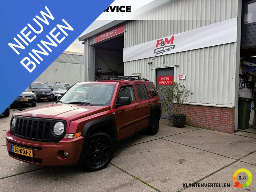 Jeep Patriot 2.4 Limited Liberty Automaat, airco, radio, stoelverwarming, trekhaak