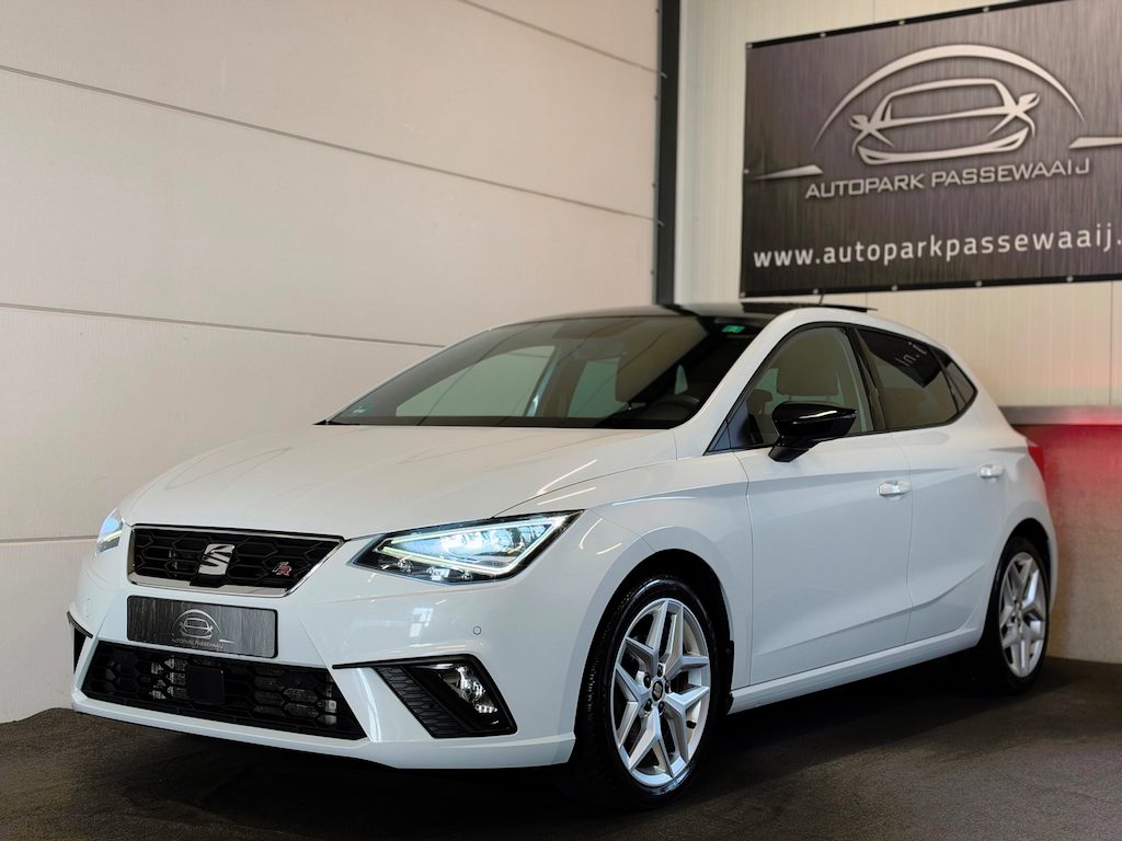 SEAT Ibiza 1.0 TSI FR Pano, ACC, Apple Carplay, Virtual Cockpit, Sfeerverlichting, Achteruitrijcamera, Keyless, Dealer Onderhoud