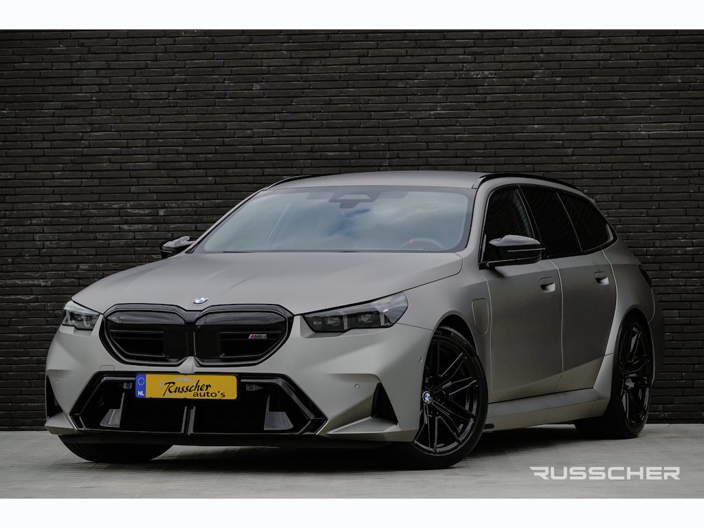 BMW M5 Touring 727Pk 4.4L V8 Hybride | M-Drivers Package | Shadowline | Bowers&Wilkins | Matte Grey Aluminium wrap | 21''