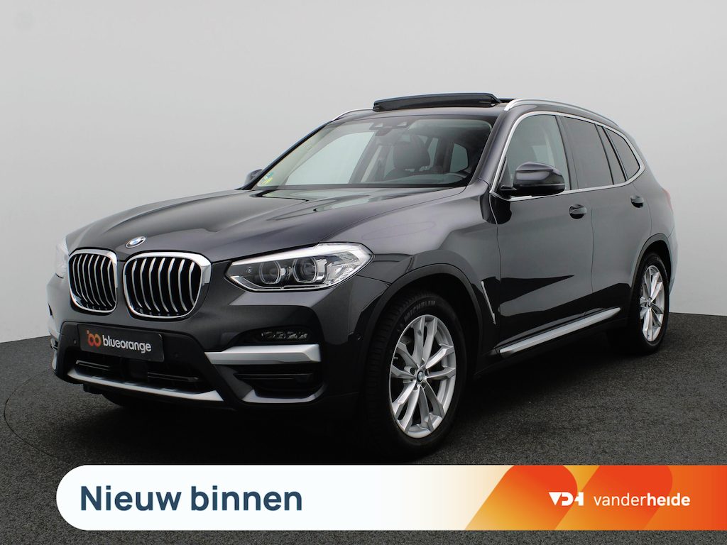BMW X3 xDrive20d High Executive 190PK Aut. Panoramadak, Trekhaak, Side Assist, 19" LM Velgen, Achteruitrijcamera, Head-Up Display, Keyless, Elektr. Achterklep, Adaptieve Cruise Control