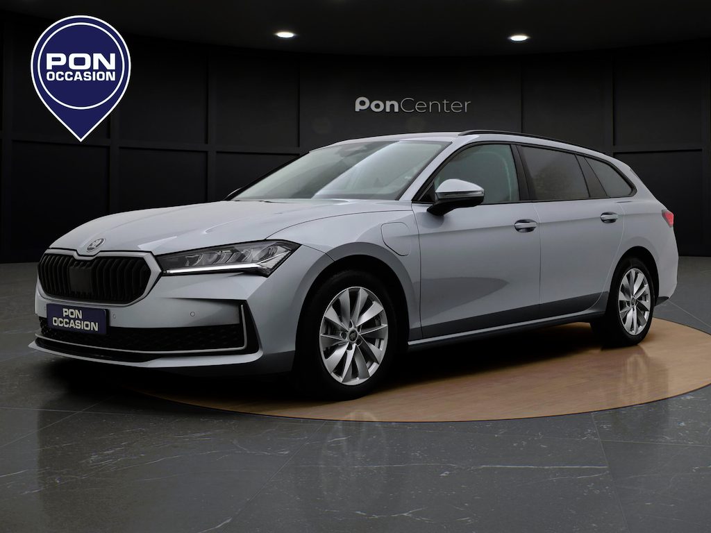 Skoda Superb Combi 1.5 TSI PHEV Edition | Trekhaak | Navigatie | Massage-/Verwarmbare Stoelen |