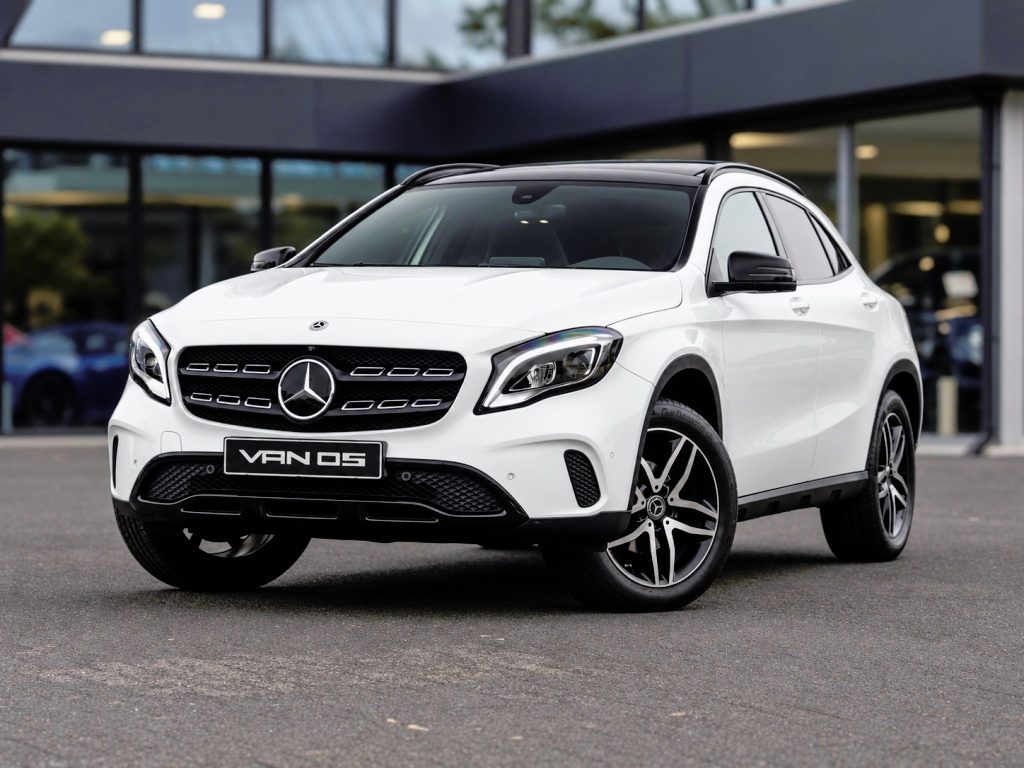 Mercedes-Benz GLA GLA 180 Urban | Night | Pano | Leer | 360 camera | Stoelverwarming