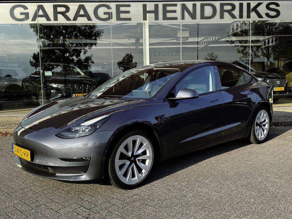 Tesla Model 3 Long Range AWD 75 kWh | SOH: 90,4% | Full Self-Driving Capability Pack | V+A stoel & stuur verwarming |
