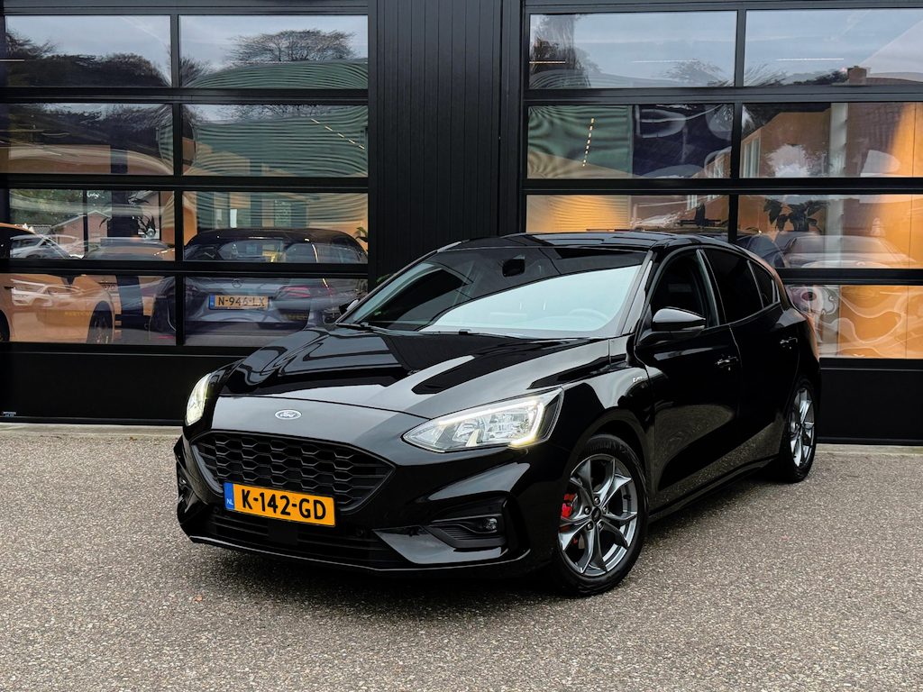 Ford Focus 1.0 EcoBoost Hybrid ST Line X LED Navi Camera Stoelverw.