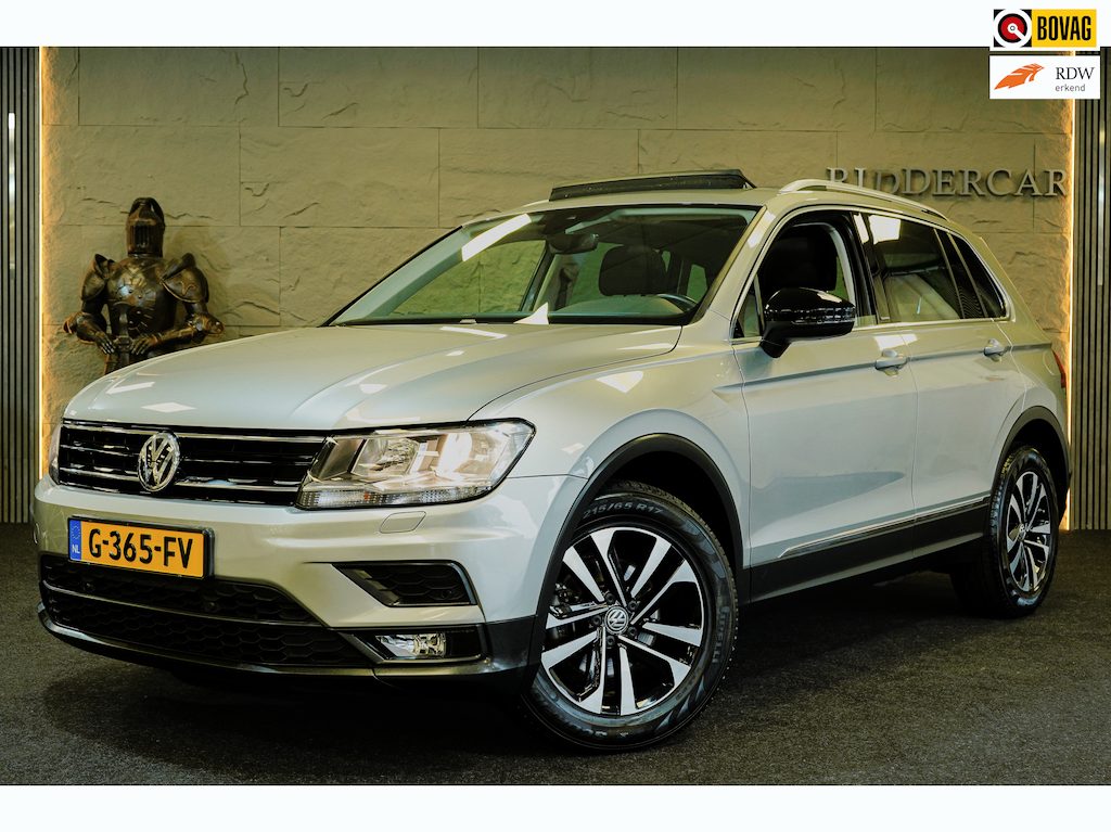 Volkswagen Tiguan 2.0 TDI 4Motion Highline Business R|GARANTIE|PANO|TREKHAAK|CARPLAY|