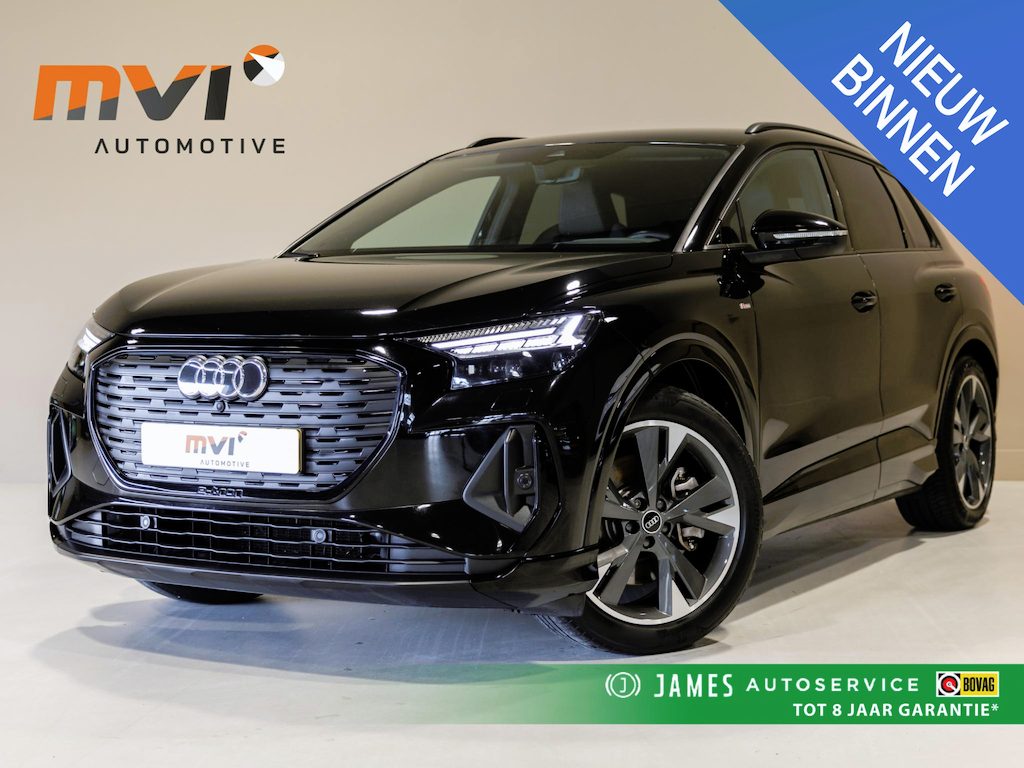 Audi Q4 e-tron 40 S-Line Competition 77 kWh SOH 93% / 204pk / Achteruitrij camera / Ruitjesbekleding / Head-up display /