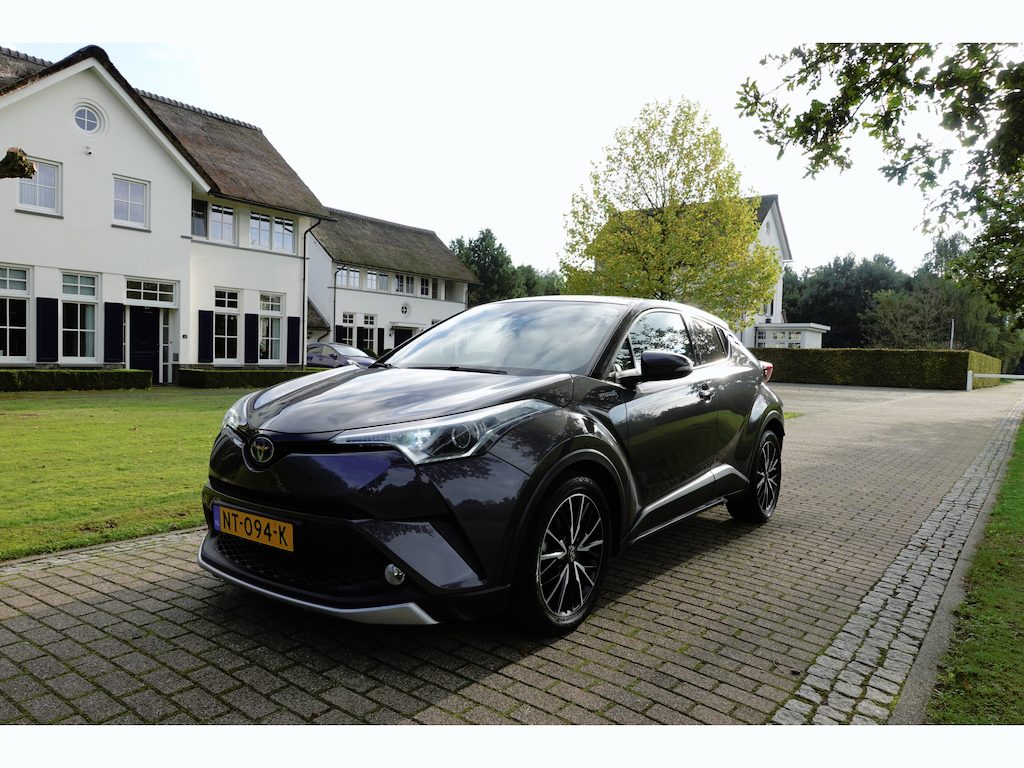 Toyota C-HR / C-HR+ 1.8 Hybrid Executive | Dealer onderhouden | NAVI | Camera | Trekhaak | Cruise control |