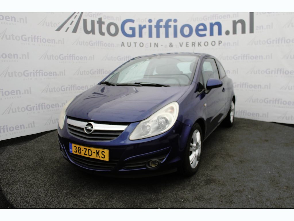 Opel Corsa 1.4-16V Enjoy prima 3-deurs met roestplek