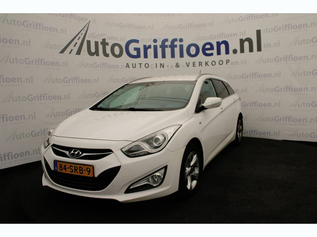 Hyundai i40 Wagon 1.6 GDI Blue Business Edition loopt op 3-cilinders, EXPORT