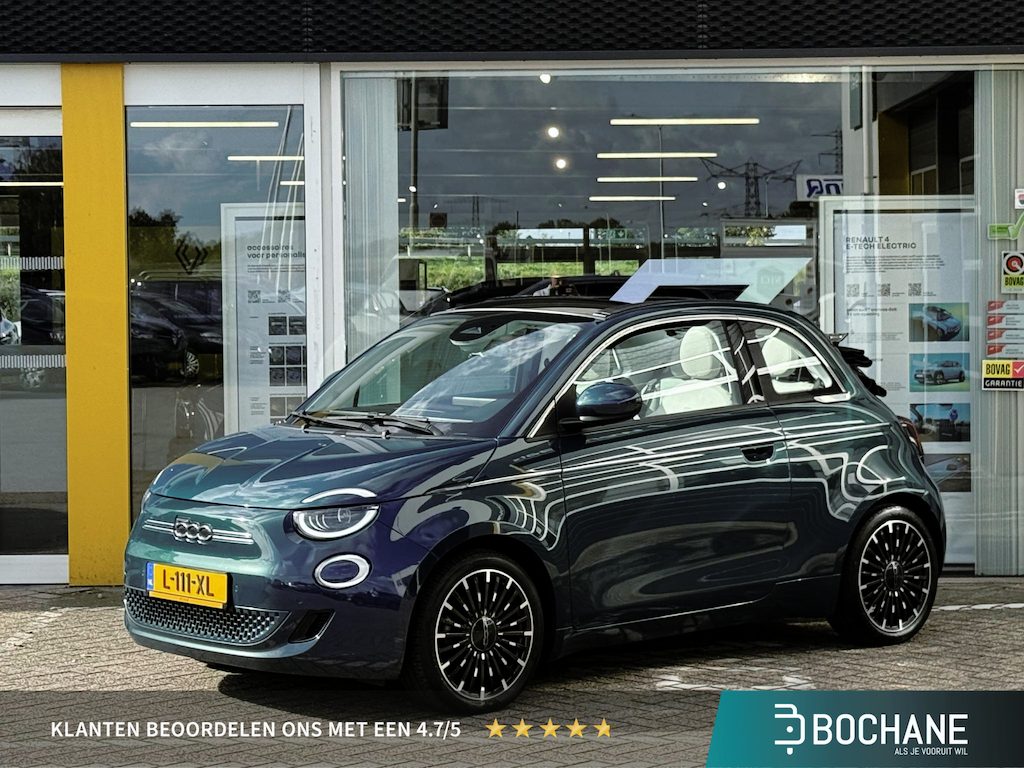 Fiat 500e Cabrio La Prima 42 kWh | NAP | Dealer onderhouden | Navigatie | Achteruitrijcamera | Pack Winter | Cruise adaptief |