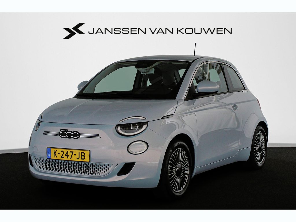 Fiat 500 Icon 42 kWh LED Camera Keyless Apple CarPlay