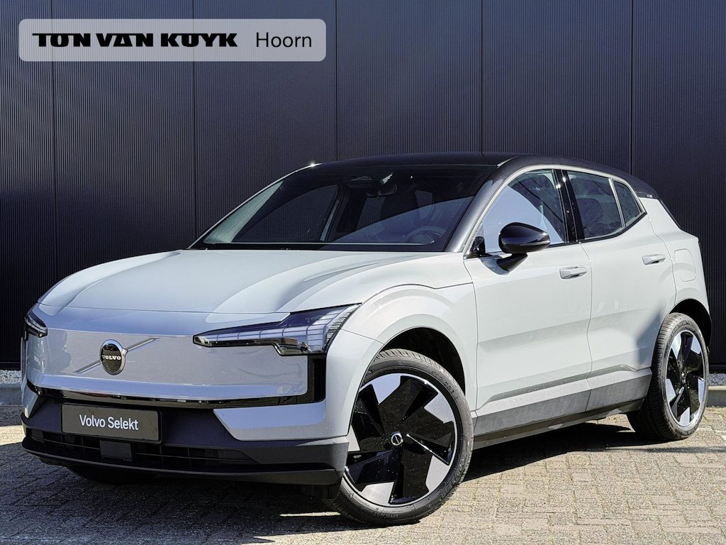 Volvo EX30 Single Motor Extended Range Core 69 kWh / SOH 98% / climate line/ zwart dak/ 19 inch/ SOH 98% /