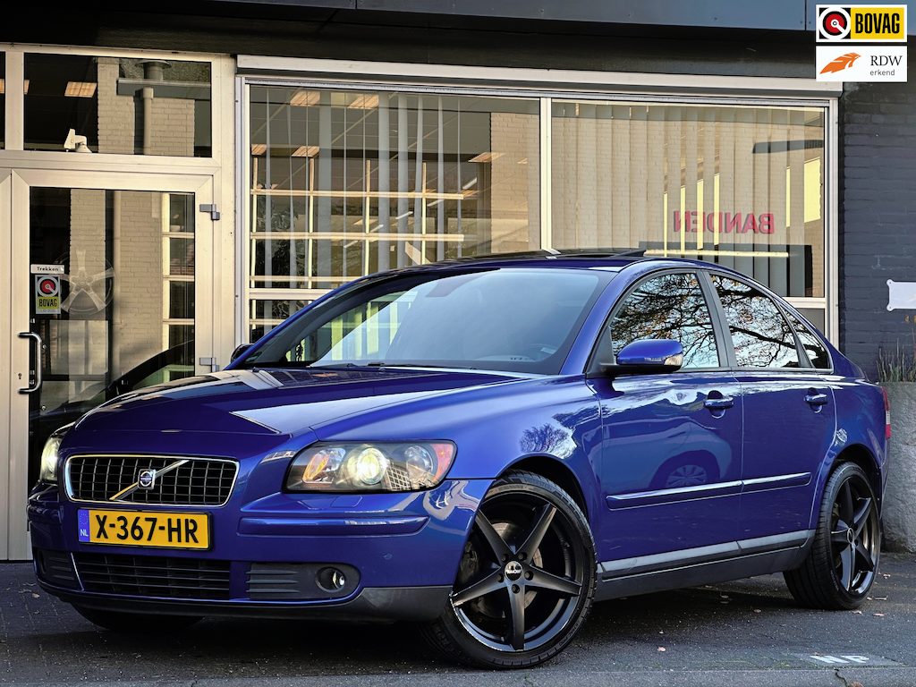 Volvo S40 2.5 T5 Kinetic AUTO / CLIMA / CRUISE / PANO