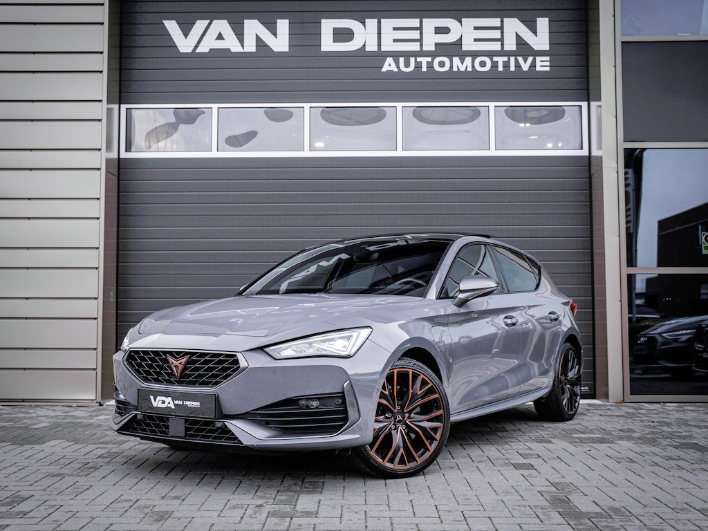 CUPRA Leon 1.4 e-Hybrid VZ Copper Edition 245PK - Pano l ACC l Camera l Carplay