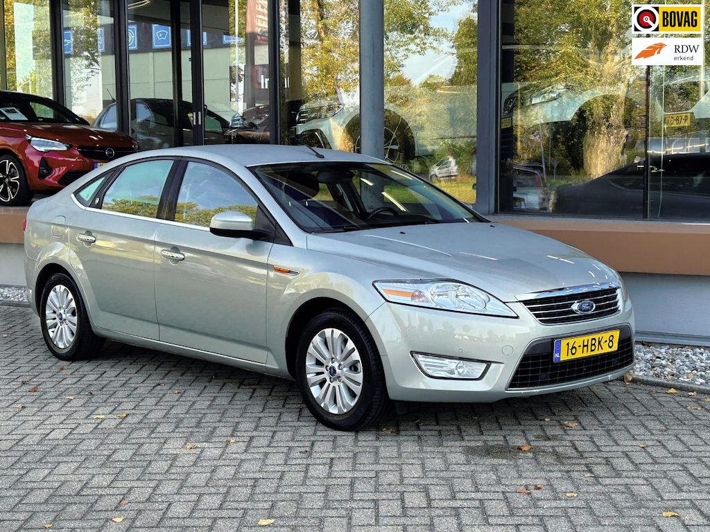 Ford Mondeo 2.3-16V Ghia TREKHAAK / STOELEN ELEKTRISCH VERSTELBAAR /