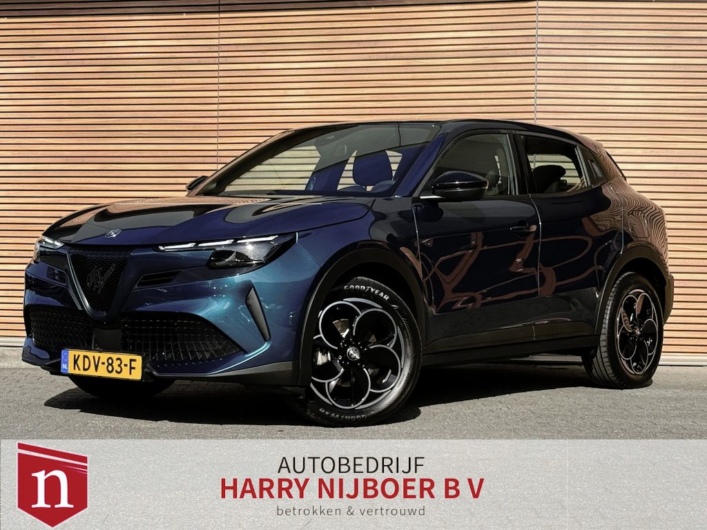 Alfa Romeo Junior Elettrica 54 kWh
