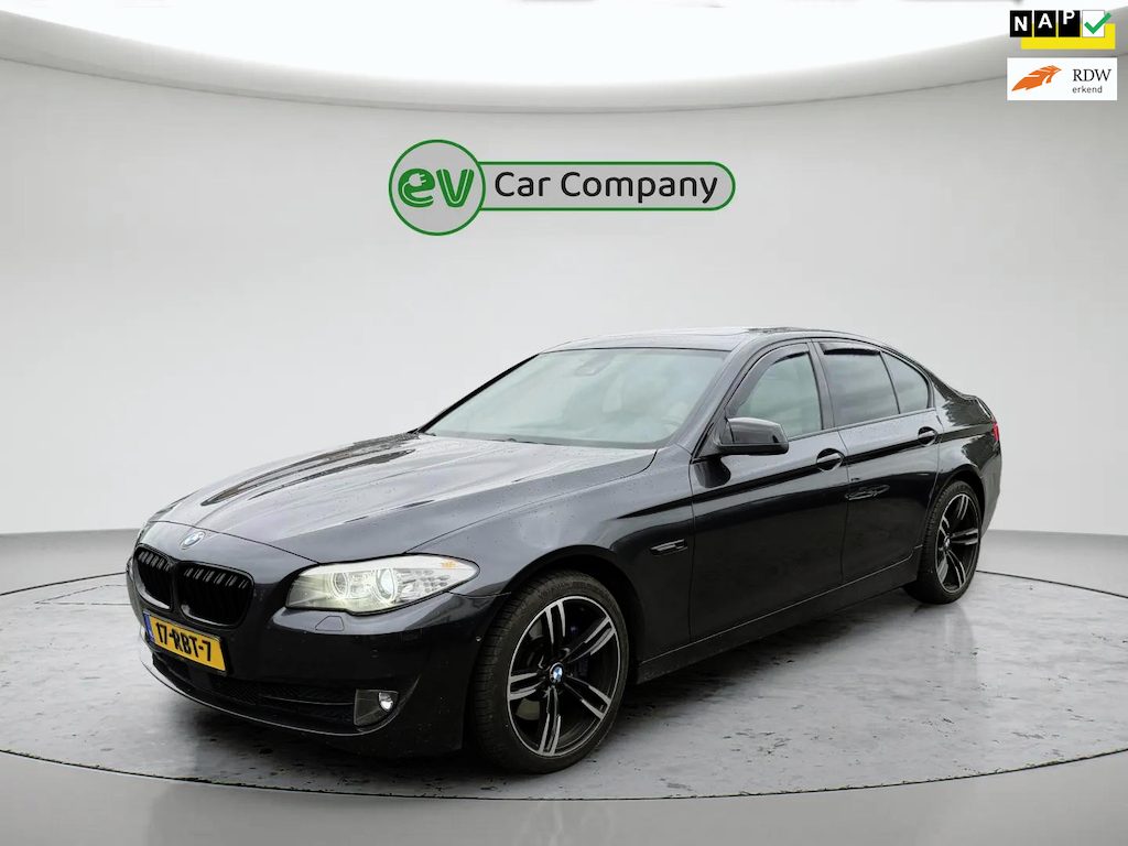 BMW 5-Serie 528i High Executive | Vol Opties | Panoramadak | Memory Seats | Harman Kardon | Headup Display | Stoelverwarming | 360