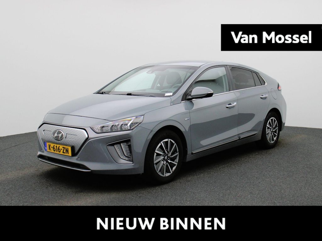 Hyundai Ioniq Premium EV 38 kWh | Achteruitrijcamera | Warmtepomp | Geheugen stoelen | Stoelverwarming | Adaptieve Cruise Control