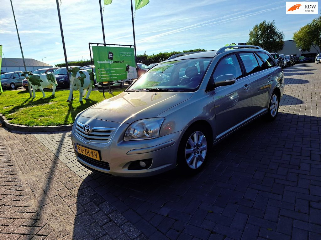 Toyota Avensis Wagon 1.8 VVTi Luna / Dealer onderhouden / APK aug 2027