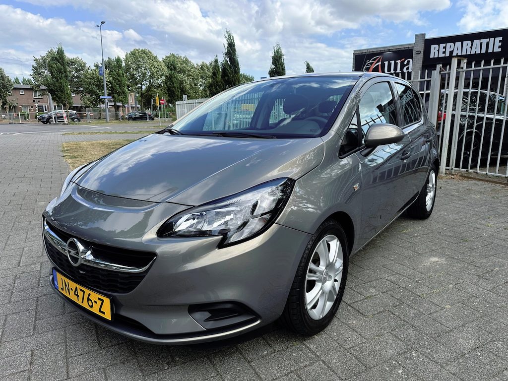 Opel Corsa 1.4 Edition lnnovation automaat