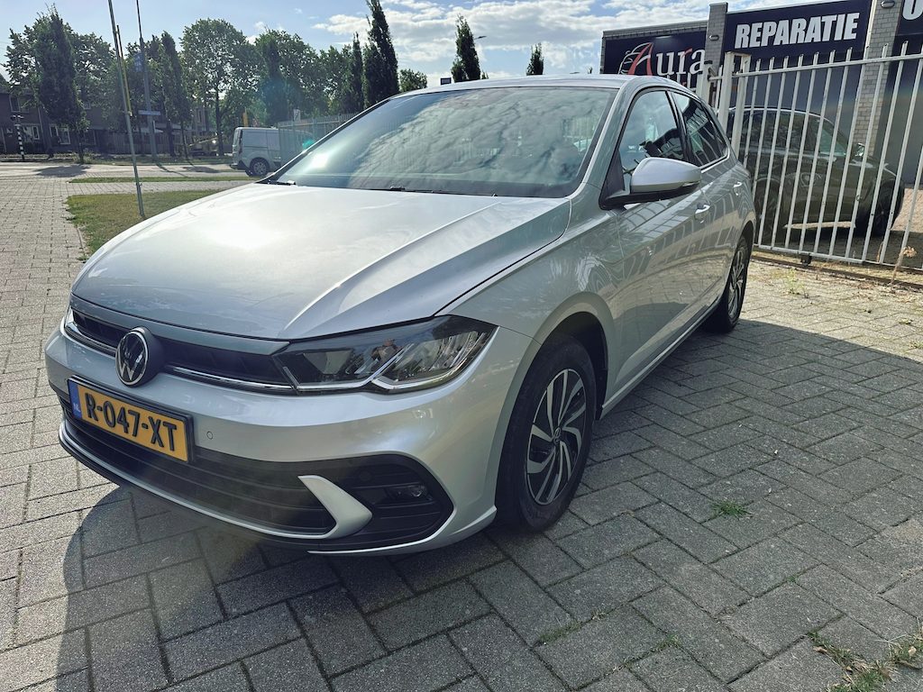 Volkswagen Polo 1.0 TSI Life Business