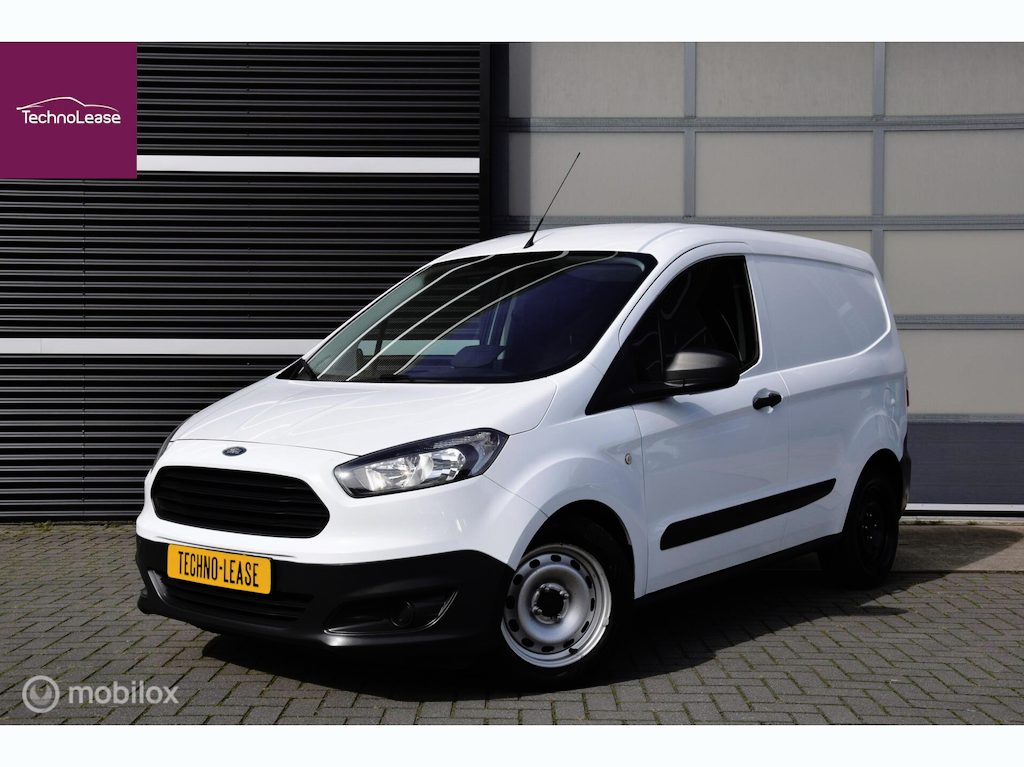 Ford Transit Courier 1.5 TDCI Economy Edition Betimmering en Cool & Connected pakket
