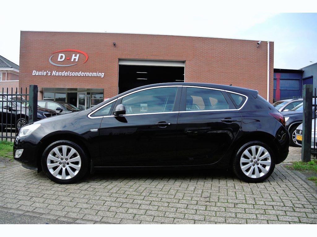 Opel Astra 1.6 Cosmo airco automaat inruil mogelijk nap