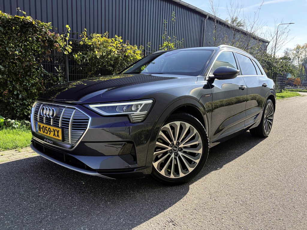Audi E-tron 50 quattro Business edition Plus 71 kWh / AUTOMAAT / HALF LEER / HEADUP / 106dkm!