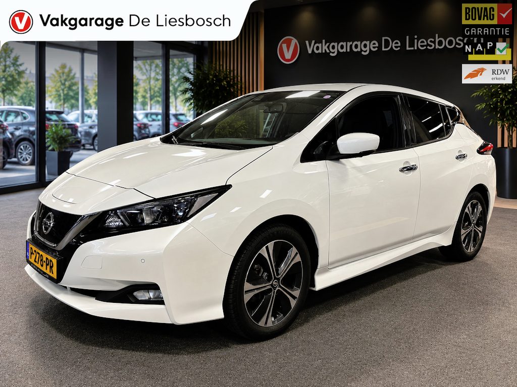 Nissan Leaf N-Connecta 40 kWh / camera / Navigatie / cruisecontrol /boeken/stoelverw