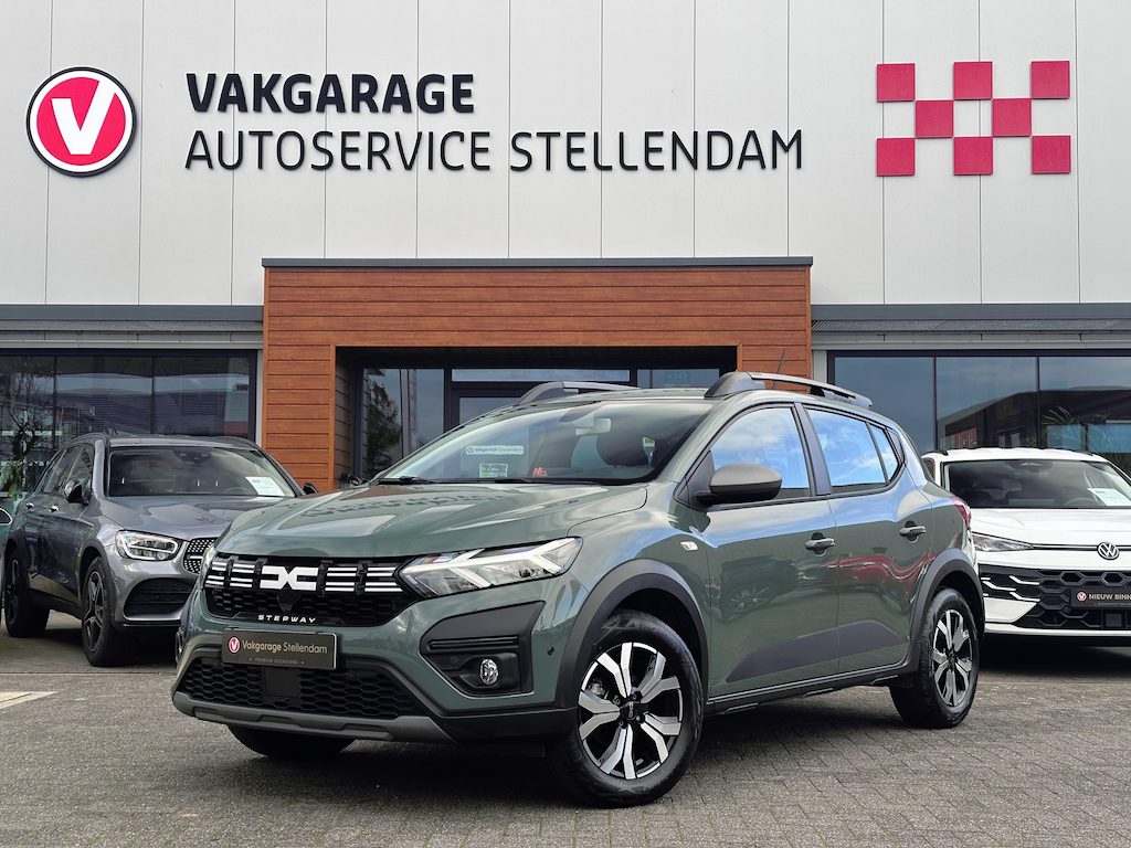 Dacia Sandero Stepway 1.0 TCe 110 Expression|Trekhaak|Panodak|Camera|Carplay|16'' Lichtmetalen velgen