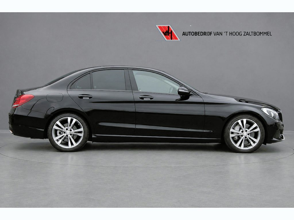 Mercedes-Benz C-klasse 350e Avantgarde NIGHT PAKKET NAVI CAMERA TREKHAAK AIRMATIC