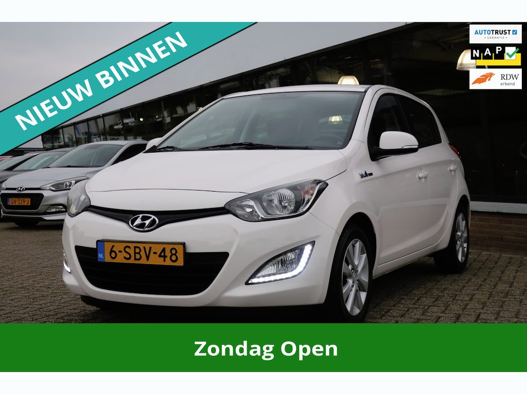 Hyundai i20 1.2i i-Deal LED_AIRCO_NAVI_LMV_NAP.