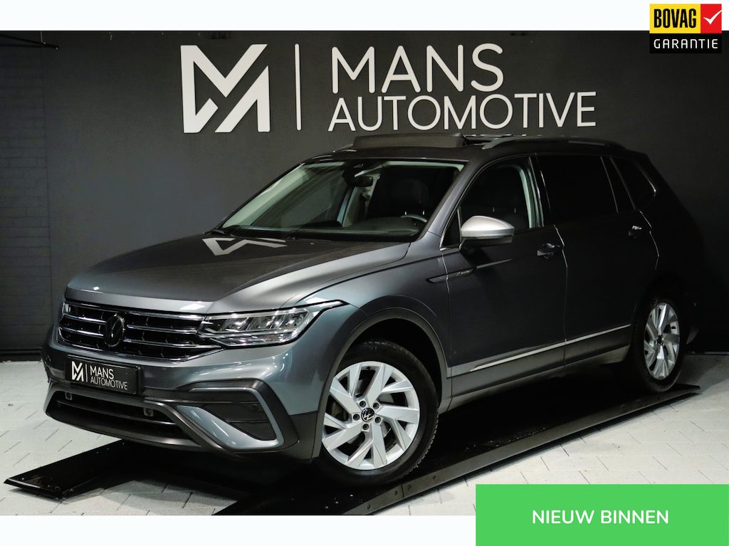 Volkswagen Tiguan Allspace 1.5 TSI ACT / PANODAK / VIRTUAL / ACC / KEYLESS / CAMERA / CARPLAY