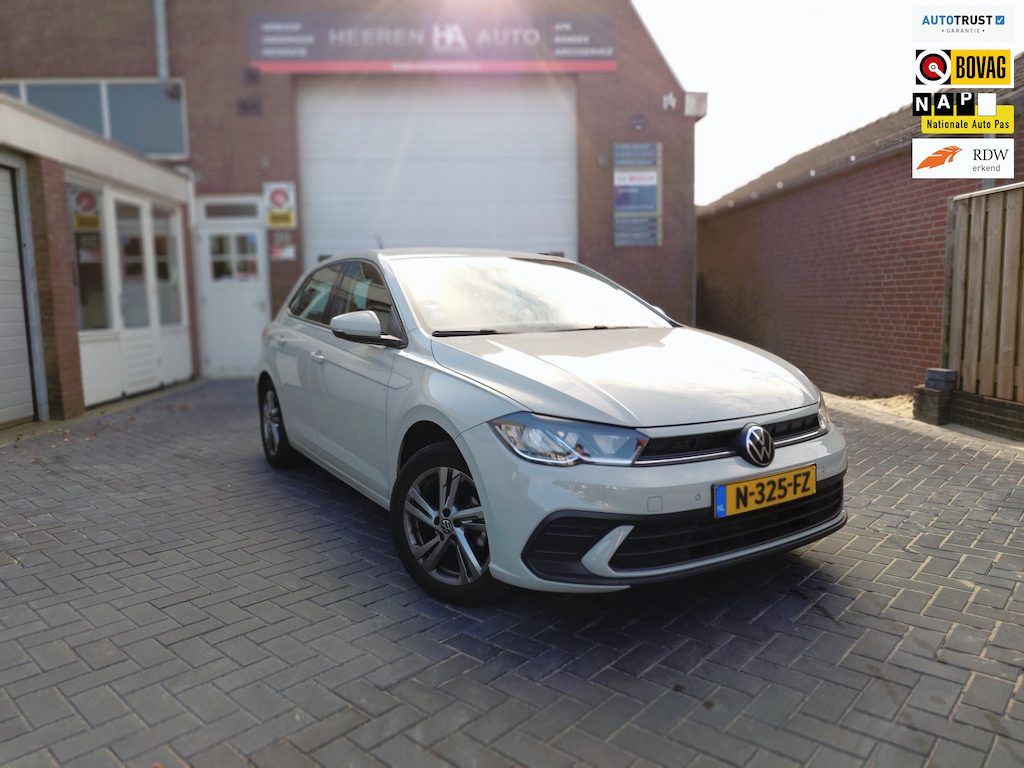 Volkswagen Polo 1.0 TSI Life, Facelift, Stoelverwarming, Camera, Automaat!