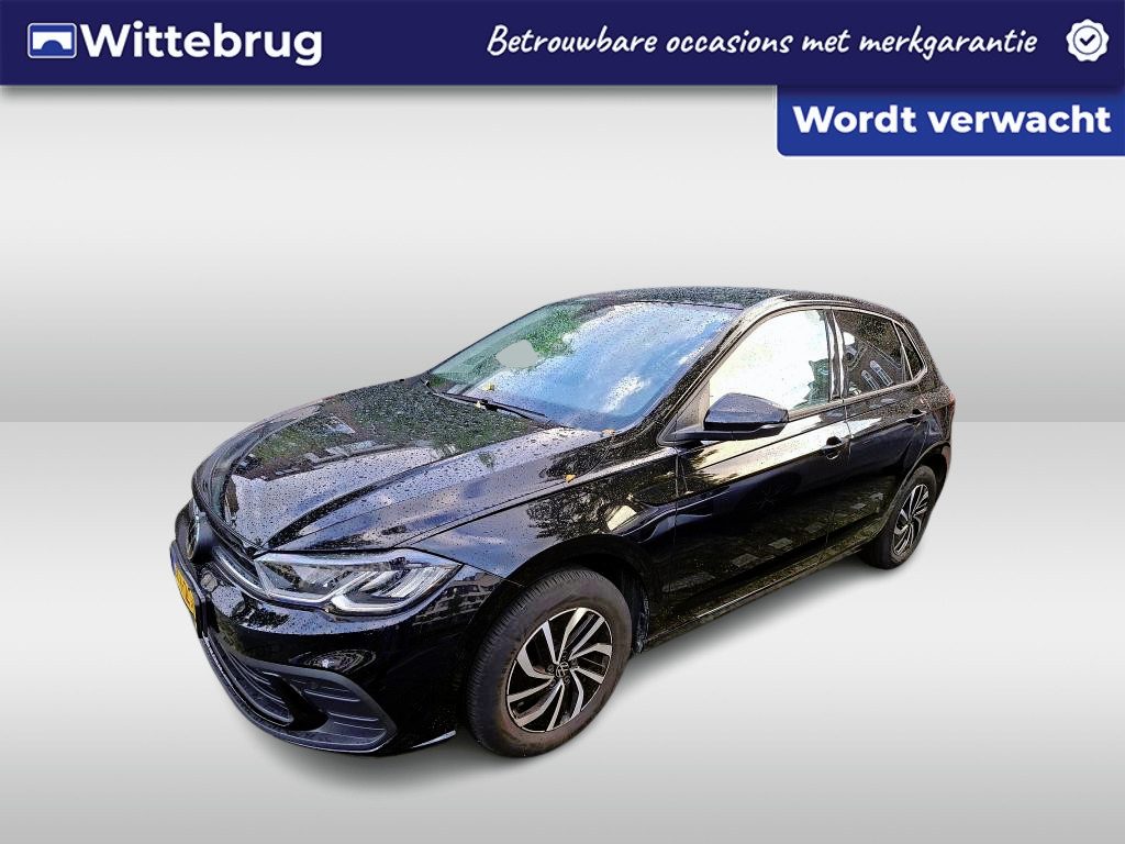 Volkswagen Polo 1.0 TSI 95pk Life Edition / Navigatie / Airco / Achteruitrij camera / Getint glas / 15'' LMV