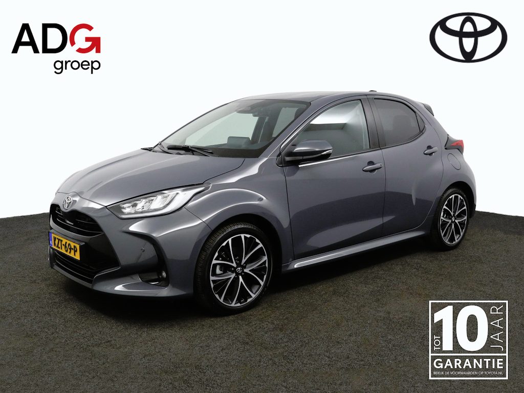 Toyota Yaris 1.5 Hybrid 115 Dynamic | Dodehoekdetectie | Stoel / Stuurverwarming | Parkeersensoren Voor en Achter |