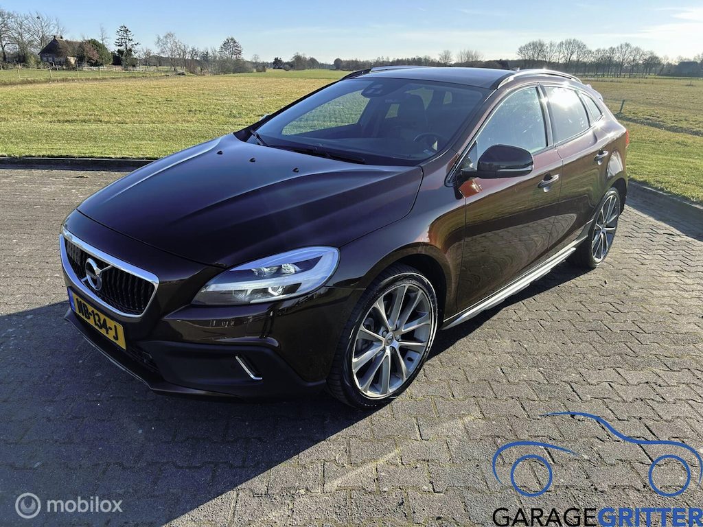 Volvo V40 Cross Country 2.0 D2 Momentum