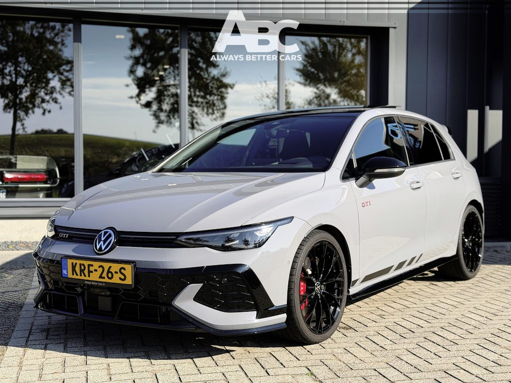 Volkswagen Golf 2.0 TSI GTI Clubsport HUD Pano HK ACC