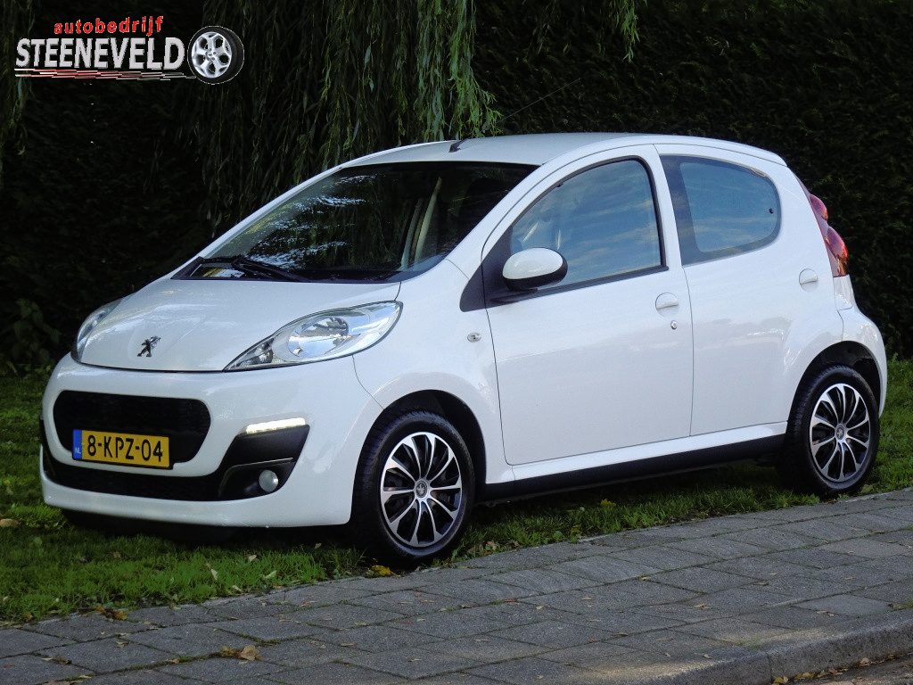 Peugeot 107 1.0 Active met Radio en Airco